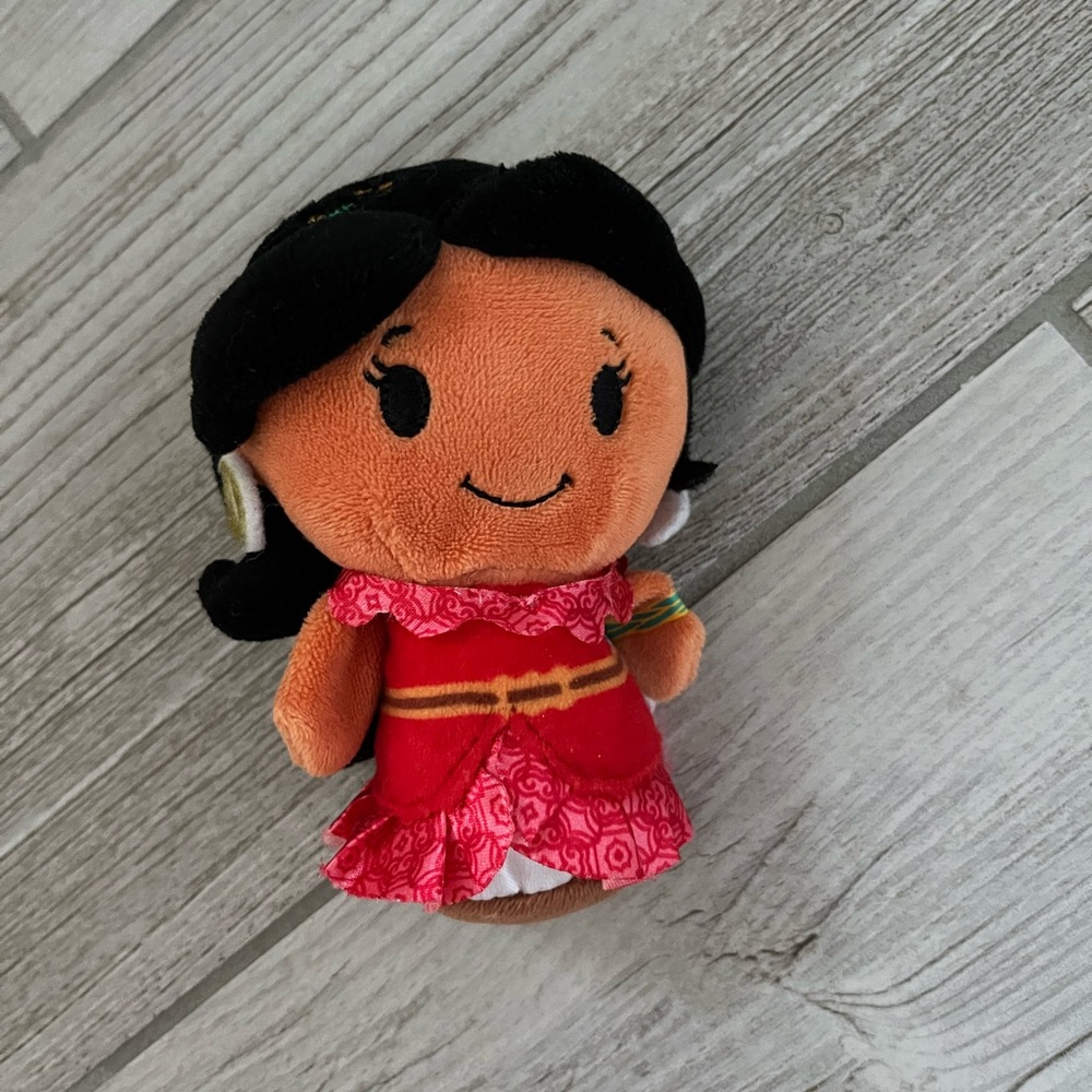 Elena of Avalor Hallmark Itty Bitty